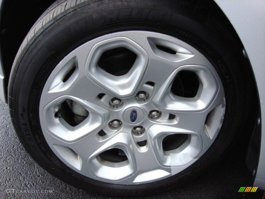 2010 Fusion SE V6 - Brilliant Silver Metallic / Medium Light Stone photo #25