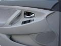 Super White - Camry LE Photo No. 14