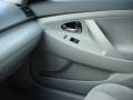 Super White - Camry LE Photo No. 18