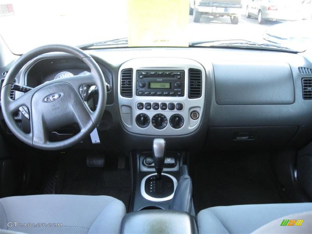2005 Ford Escape Hybrid 4WD Medium/Dark Flint Grey Dashboard Photo #56936144