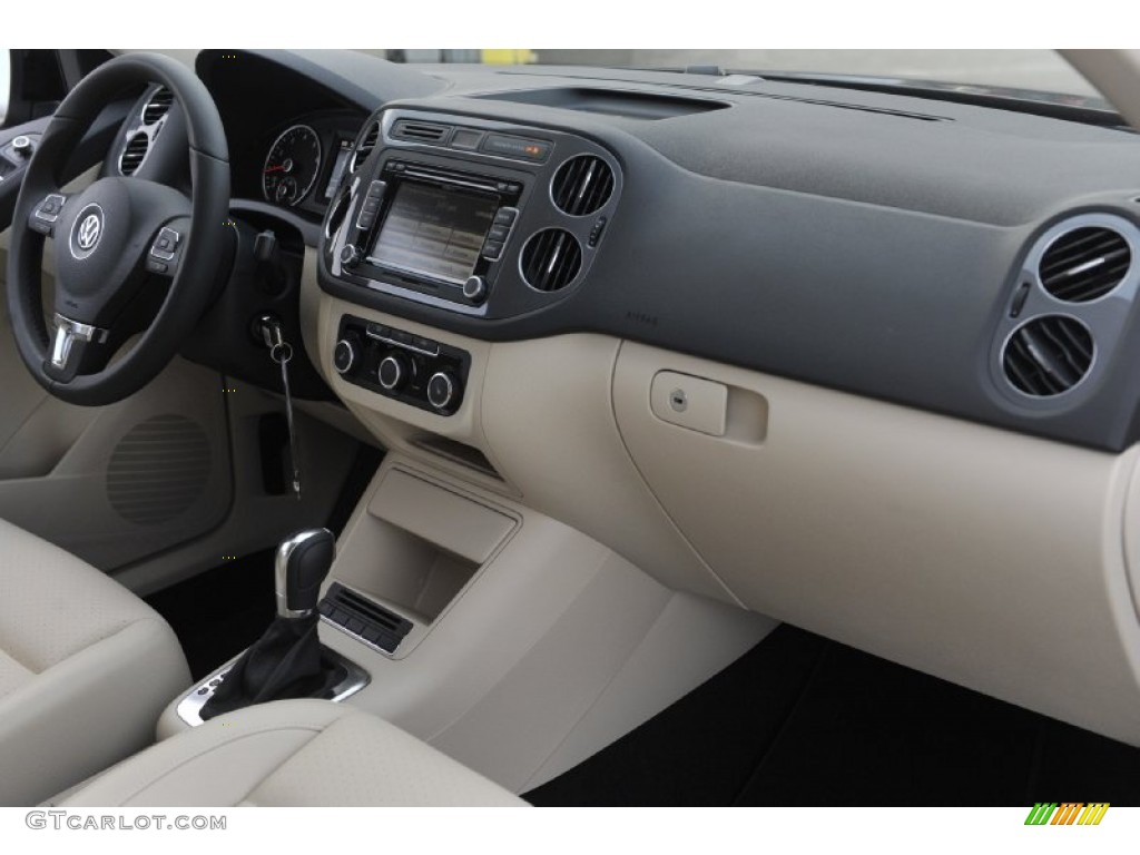 2012 Tiguan SE - Deep Black Metallic / Beige photo #26