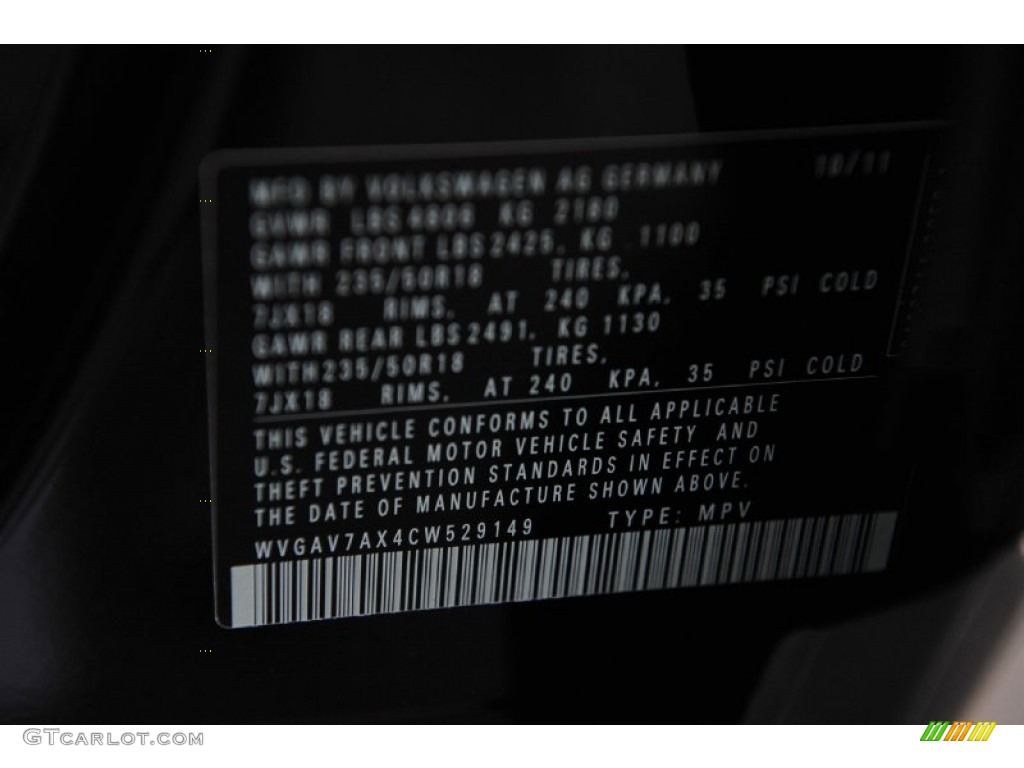 2012 Tiguan SE - Deep Black Metallic / Beige photo #29