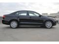 Black - Jetta SE Sedan Photo No. 7