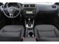 Black - Jetta SE Sedan Photo No. 20