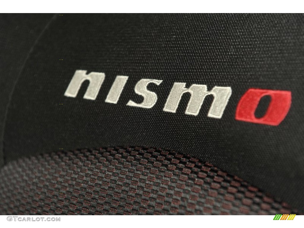 2011 370Z NISMO Coupe - Solid Red / NISMO Black/Red photo #16