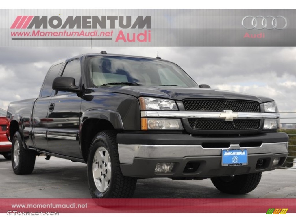 2004 Silverado 1500 Z71 Extended Cab 4x4 - Black / Dark Charcoal photo #1