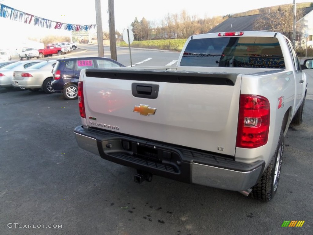 2011 Silverado 1500 LT Extended Cab 4x4 - Sheer Silver Metallic / Ebony photo #5