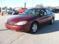 2006 Merlot Metallic Ford Taurus SE  photo #3