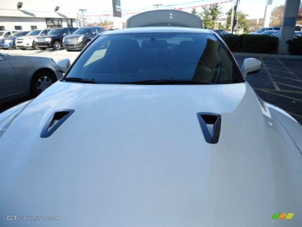 2010 GT-R Premium - Pearl White / Black photo #42