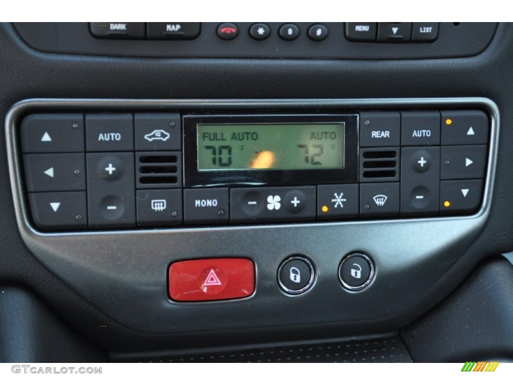 2009 Maserati GranTurismo S Controls Photo #56960153