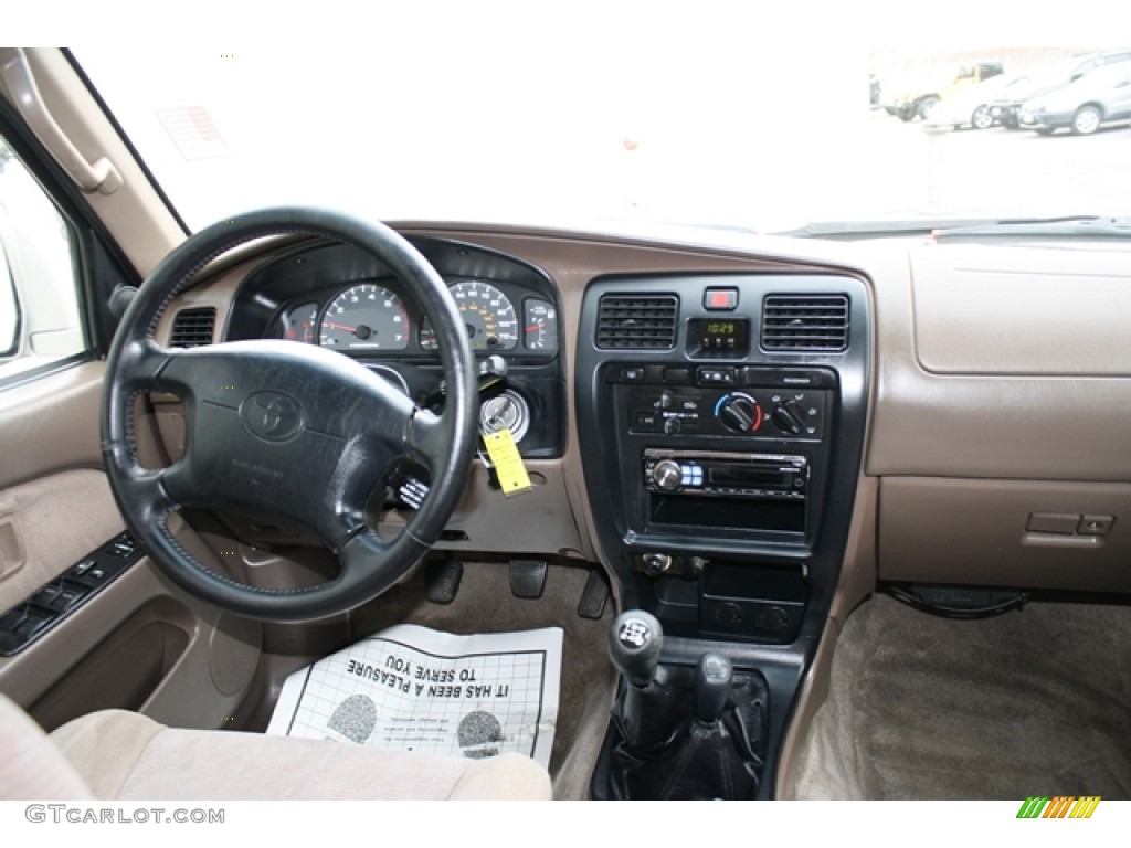 1999 4Runner SR5 4x4 - Desert Dune Metallic / Oak photo #13