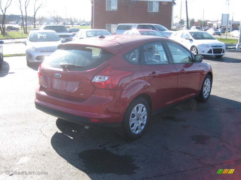 2012 Focus SE 5-Door - Red Candy Metallic / Charcoal Black photo #5