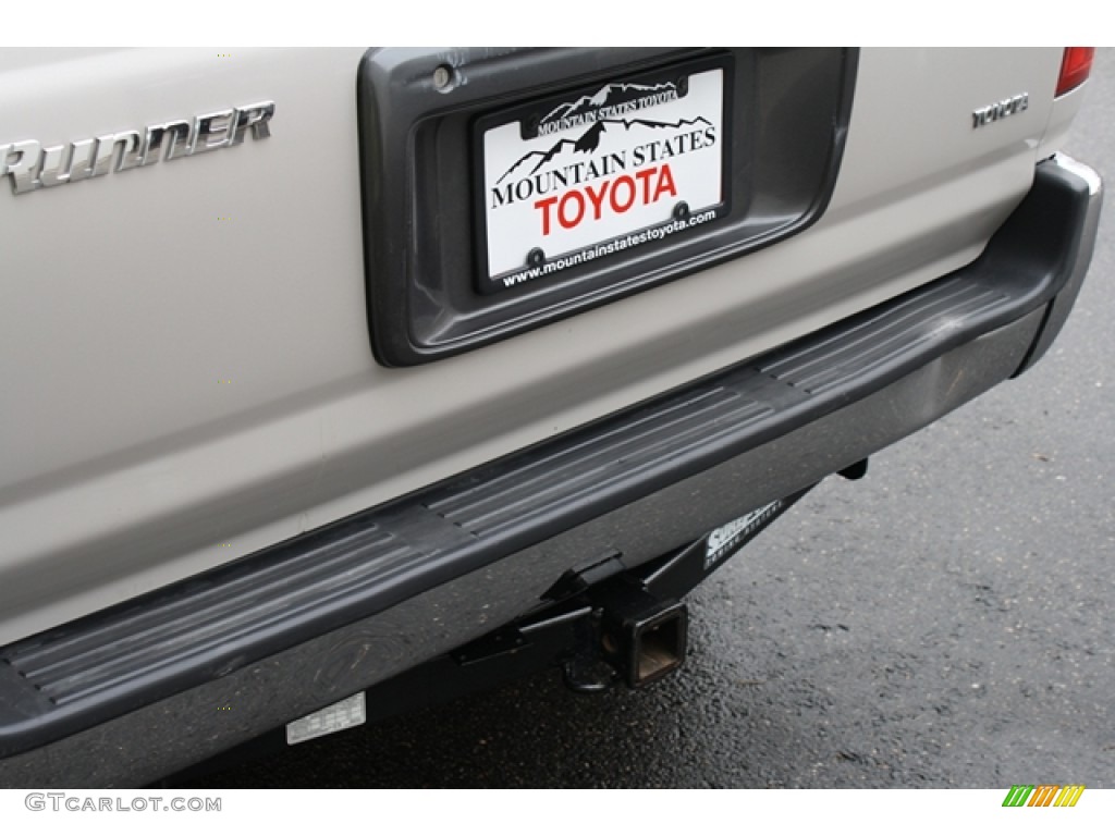 1999 4Runner SR5 4x4 - Desert Dune Metallic / Oak photo #19