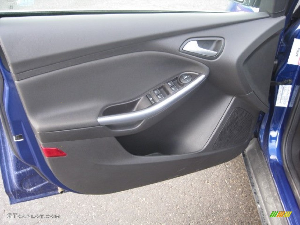 2012 Focus Titanium Sedan - Sonic Blue Metallic / Charcoal Black photo #10