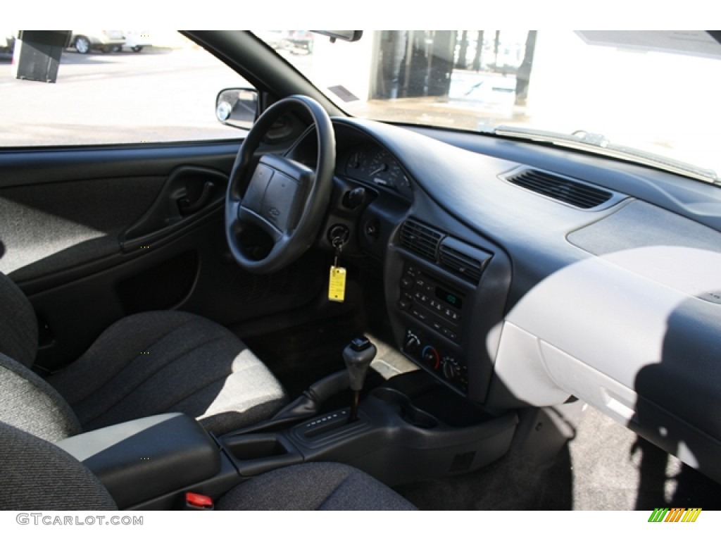 2001 Cavalier Coupe - Black / Graphite photo #10