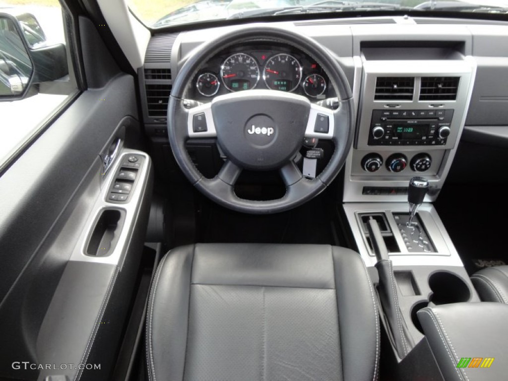 2010 Jeep Liberty Limited Dashboard Photos