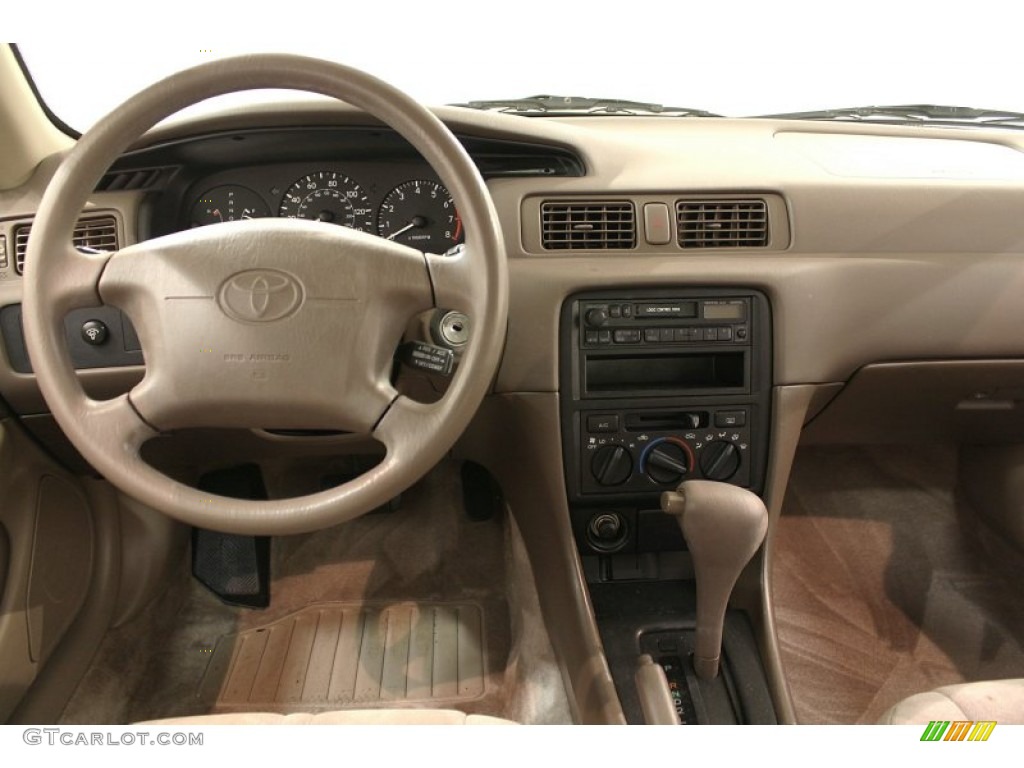 1997 Camry LE - Blue Velvet Pearl / Beige photo #21