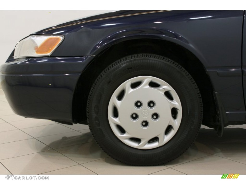 1997 Camry LE - Blue Velvet Pearl / Beige photo #24