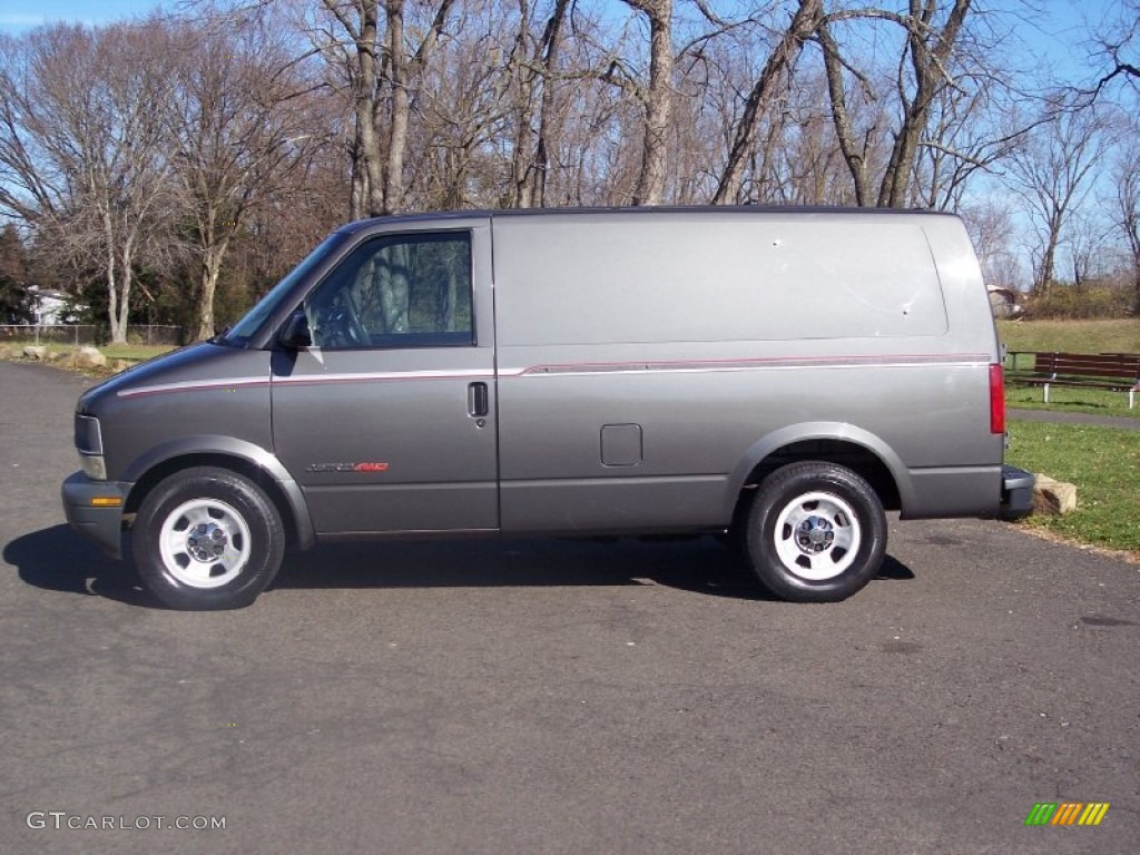 2002 Astro AWD Commercial Van - Medium Charcoal Gray Metallic / Neutral photo #4