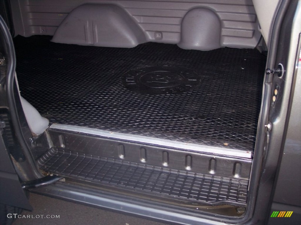 2002 Astro AWD Commercial Van - Medium Charcoal Gray Metallic / Neutral photo #59