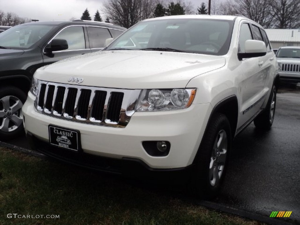 2012 Grand Cherokee Laredo X Package 4x4 - Stone White / Dark Graystone/Medium Graystone photo #1