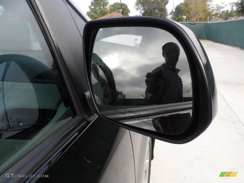 2011 Sienna SE - Black / Dark Charcoal photo #18