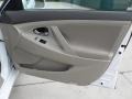 Super White - Camry LE Photo No. 22