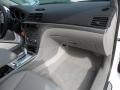 2009 Polar White Saturn Aura XE  photo #21