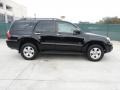 Black - 4Runner SR5 Photo No. 2