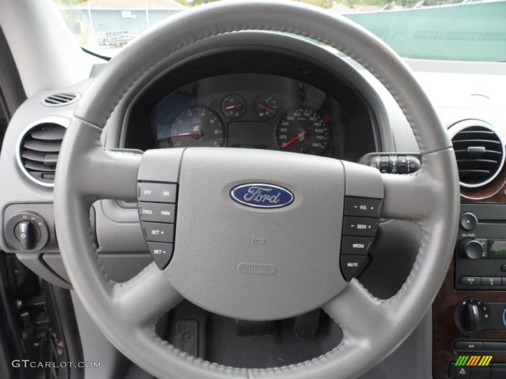 2007 Ford Freestyle SEL Shale Grey Steering Wheel Photo #56973092