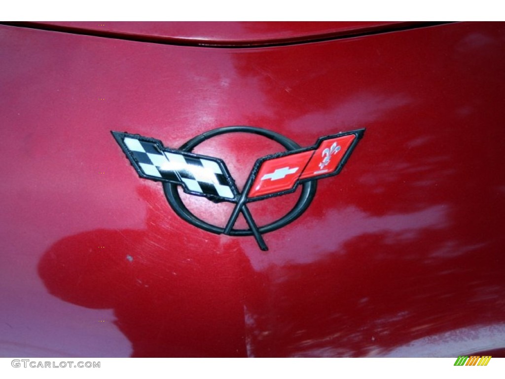 2000 Chevrolet Corvette Coupe Marks and Logos Photo #56975132
