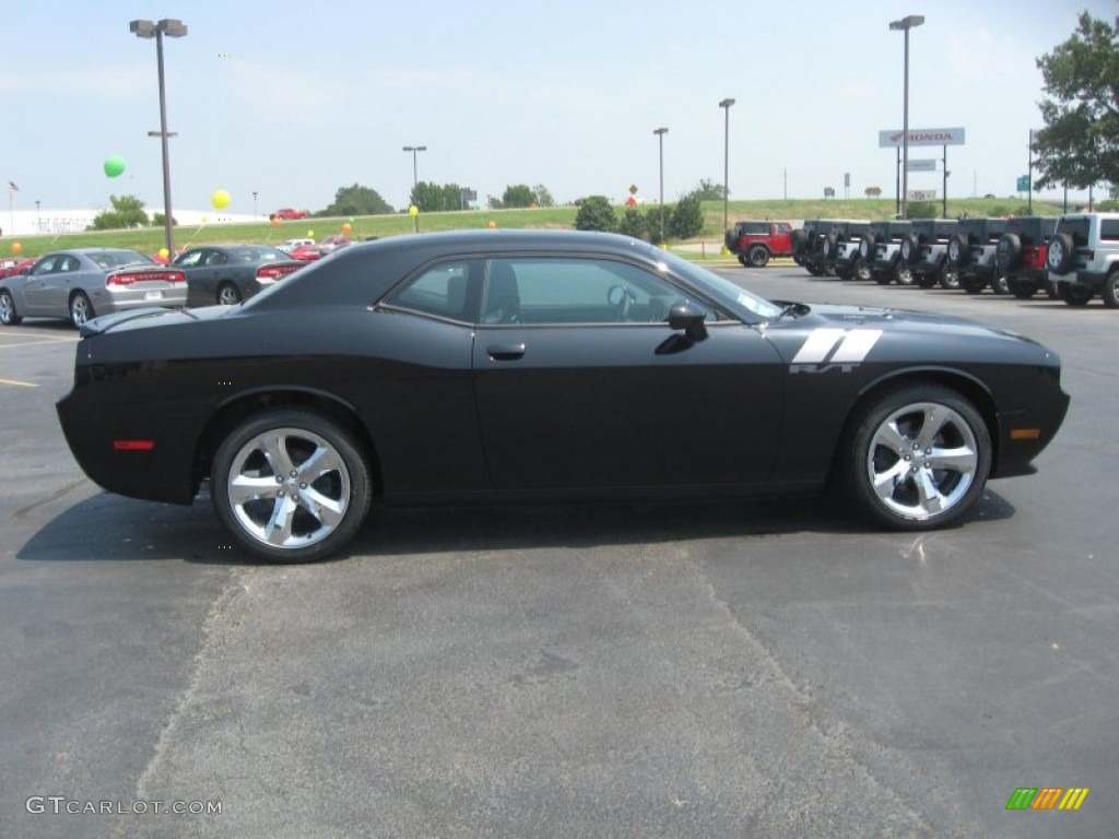 2011 Challenger R/T Plus - Black / Dark Slate Gray photo #4