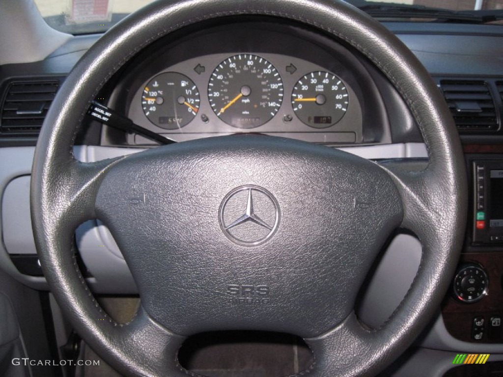2004 Mercedes-Benz ML 500 4Matic Steering Wheel Photos