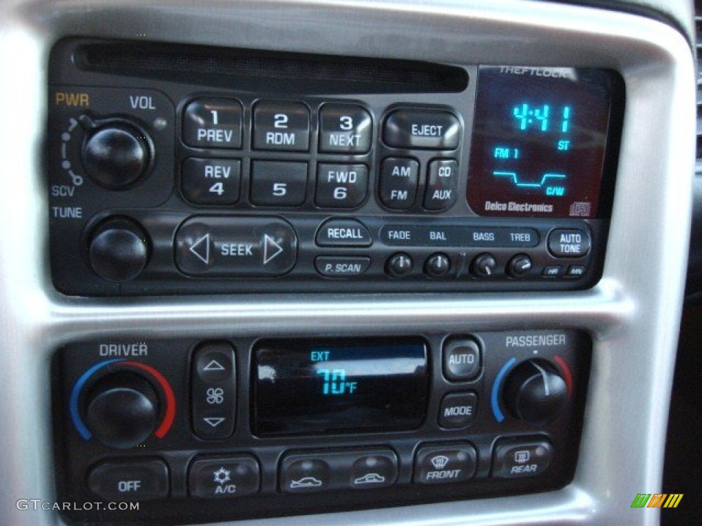 2003 Chevrolet Corvette Z06 Audio System Photo #56983174