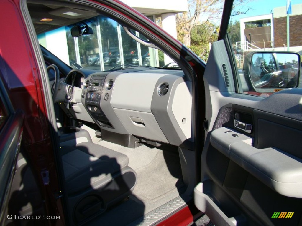 2006 F150 XLT SuperCrew - Dark Toreador Red Metallic / Medium/Dark Flint photo #13