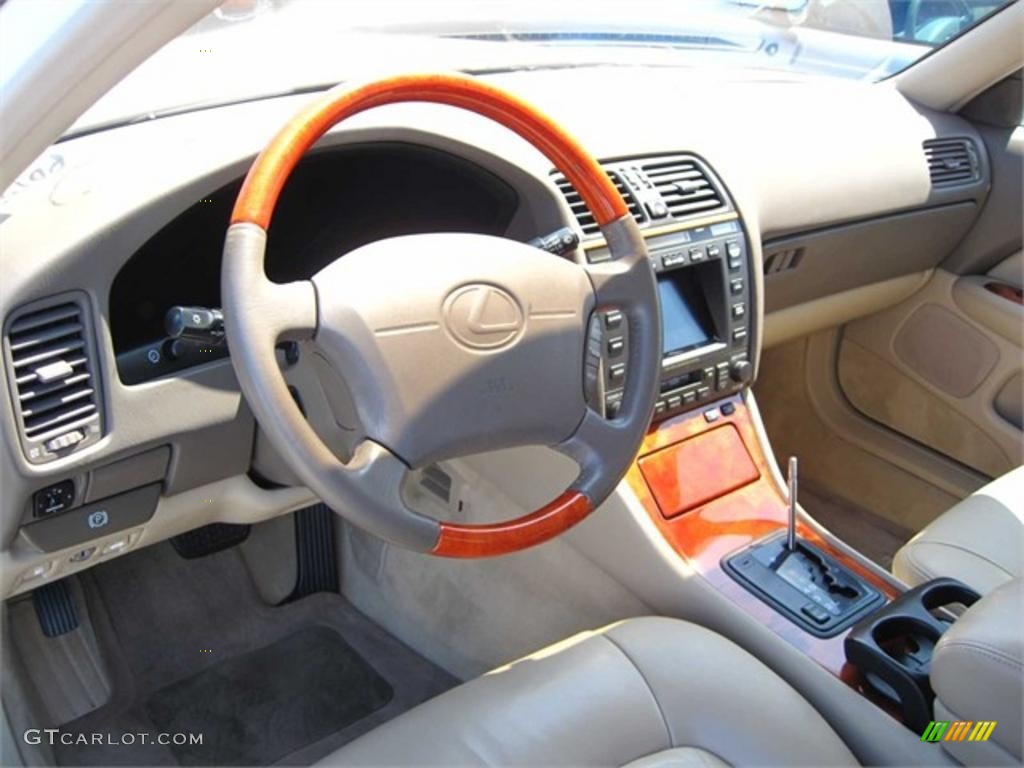1999 Lexus LS 400 Dashboard Photos