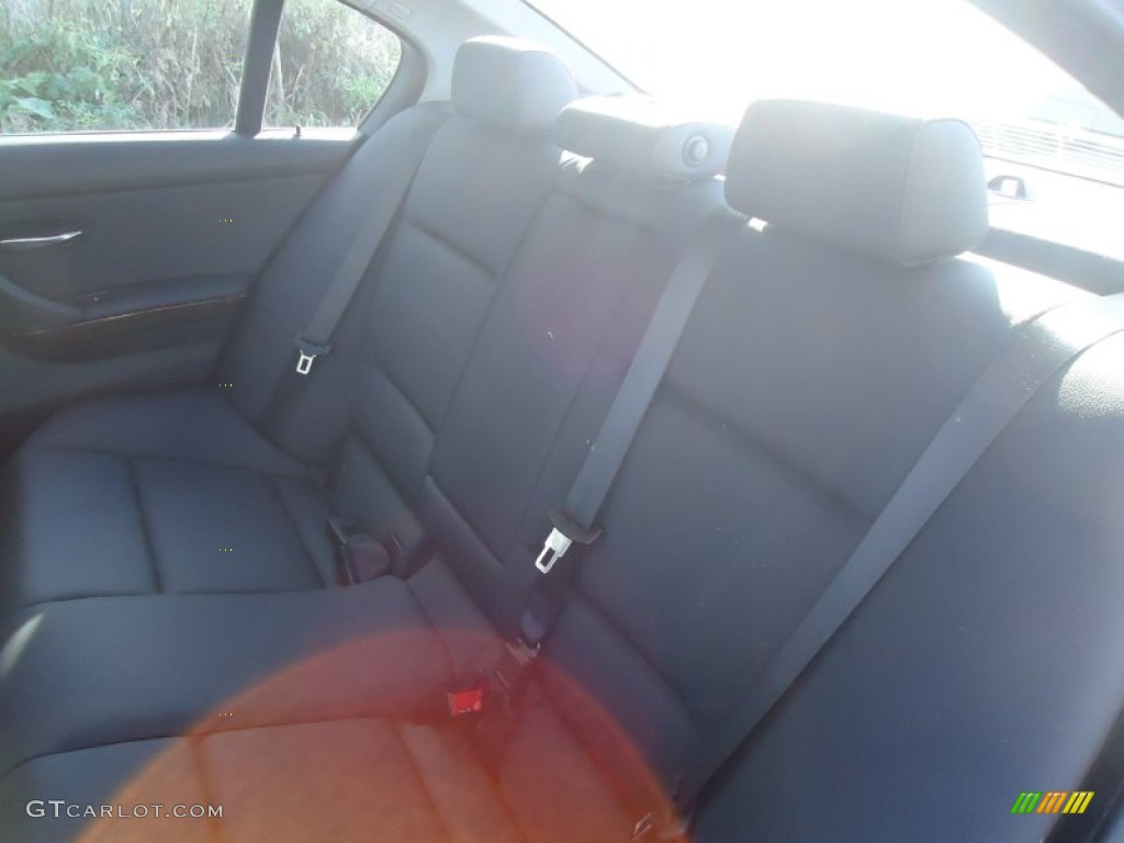 2010 3 Series 335i xDrive Sedan - Jet Black / Black photo #30