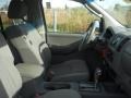 Radiant Silver - Frontier SE Crew Cab Photo No. 7