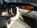 Ebony Black - XJ XJ8 Photo No. 19