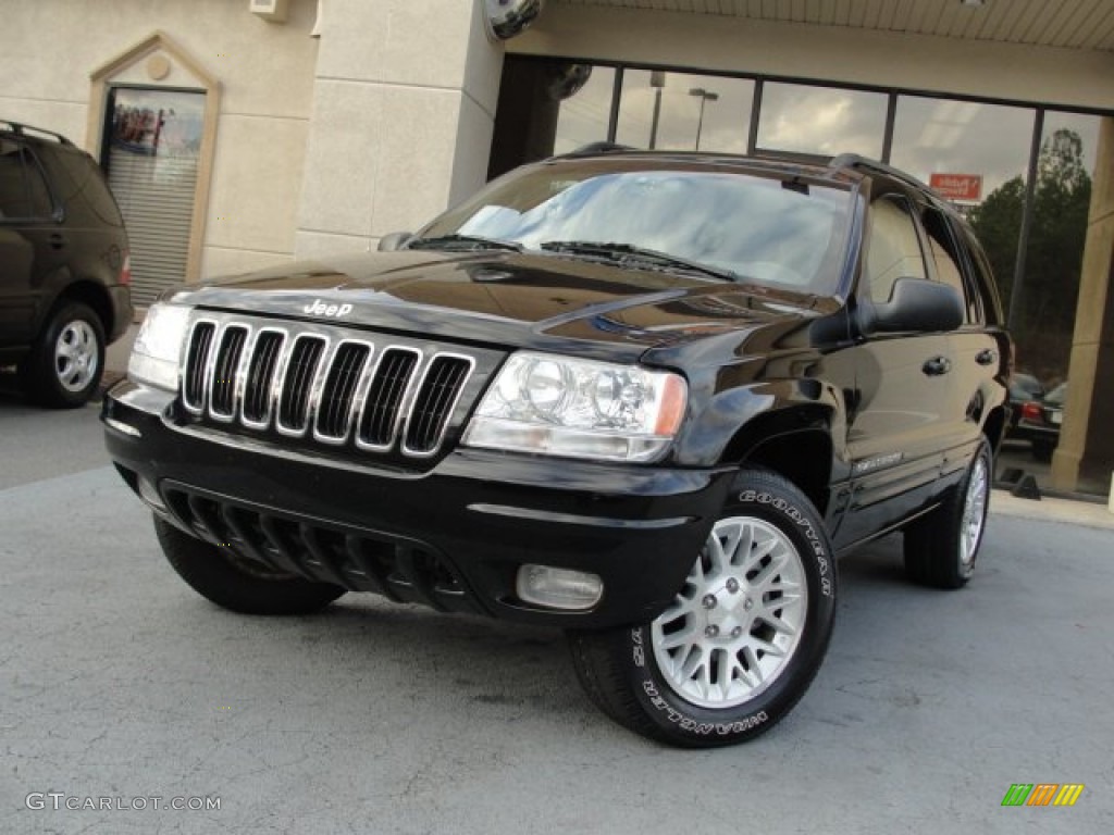 2002 Grand Cherokee Limited 4x4 - Black / Taupe photo #1