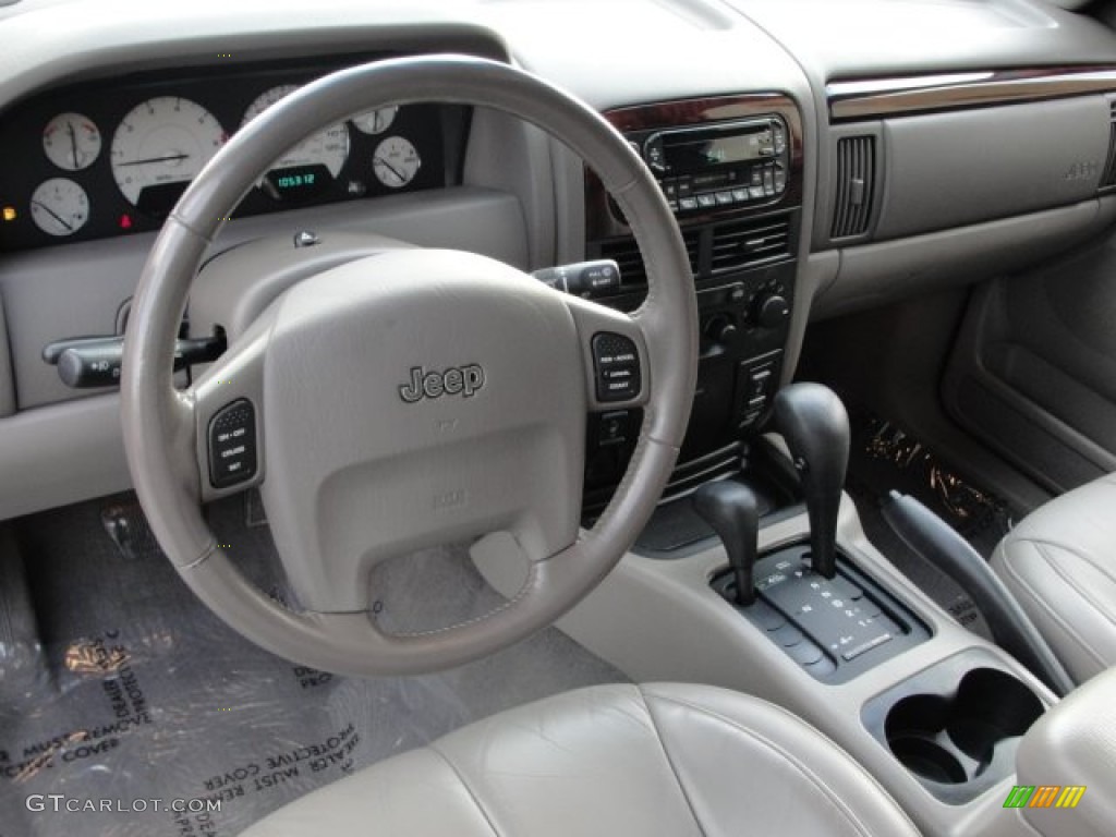 2002 Grand Cherokee Limited 4x4 - Black / Taupe photo #13