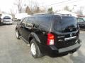 Super Black - Pathfinder SE 4x4 Photo No. 22
