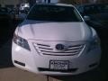 Super White - Camry LE Photo No. 16
