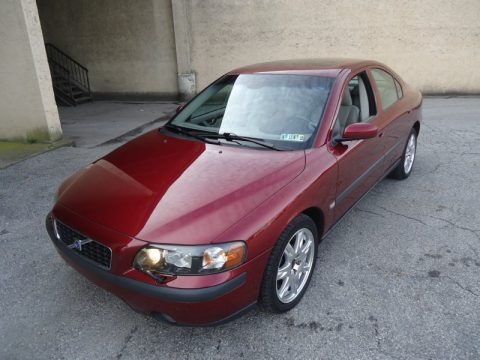 2004 Volvo S60 2.5T AWD Data, Info and Specs