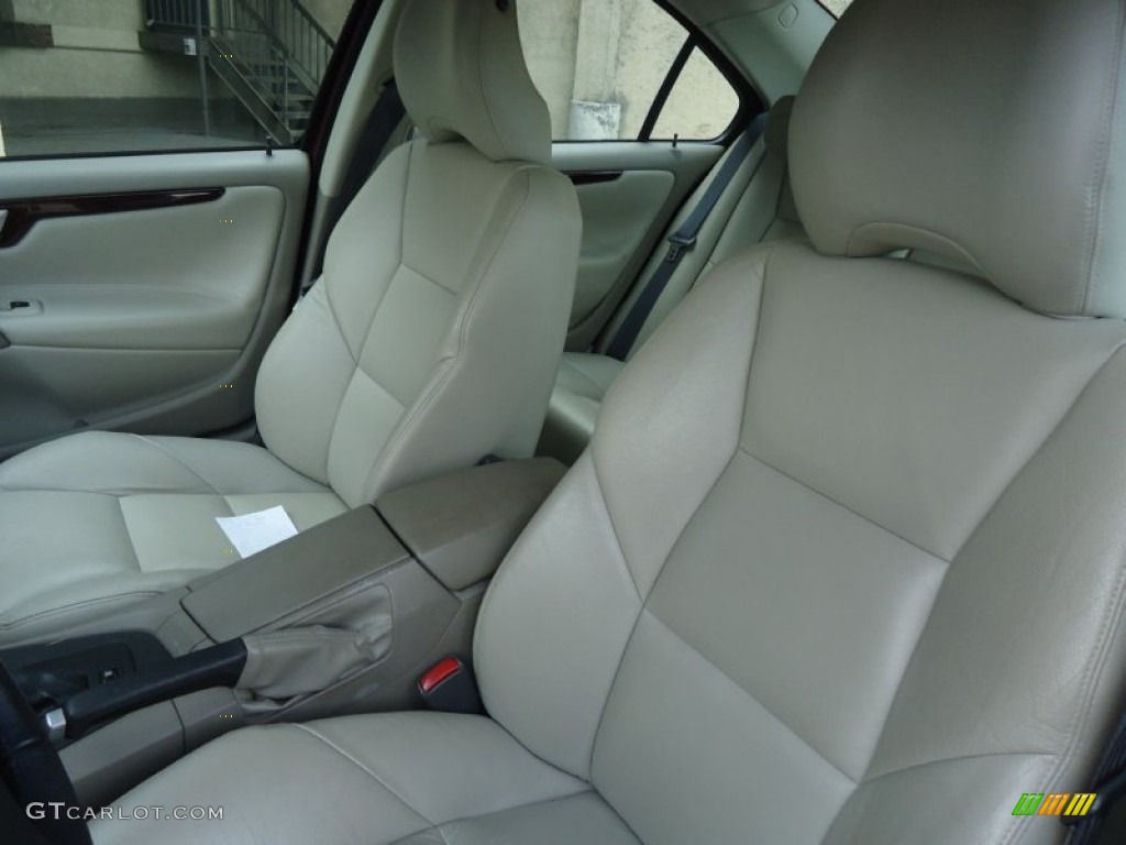 Taupe/Light Taupe Interior 2004 Volvo S60 2.5T AWD Photo #56999757