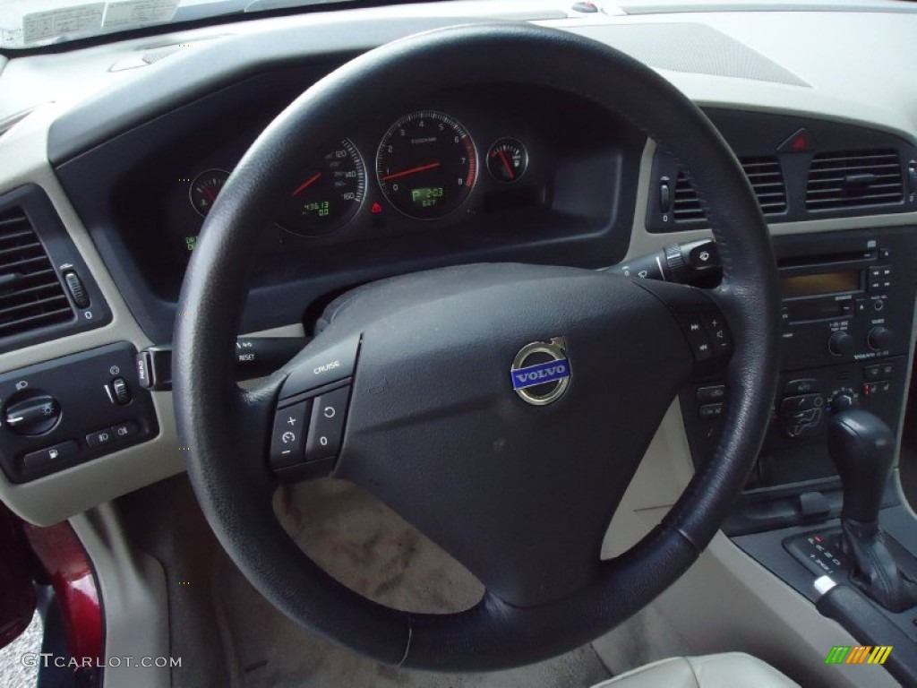2004 Volvo S60 2.5T AWD Taupe/Light Taupe Steering Wheel Photo #56999784