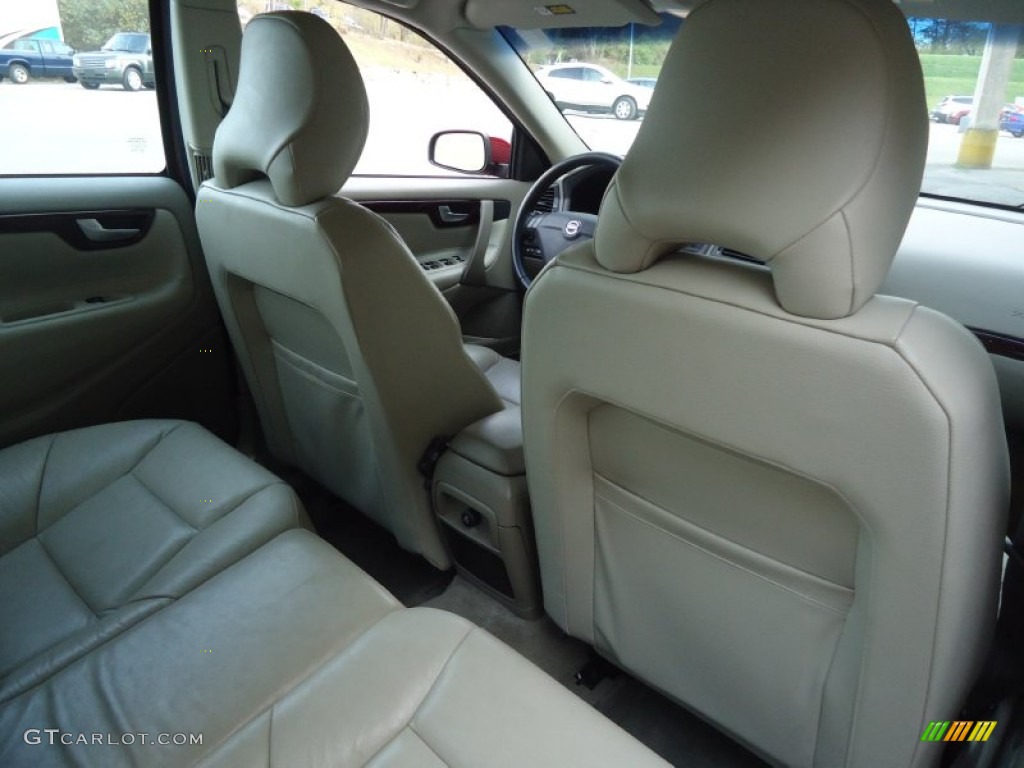 Taupe/Light Taupe Interior 2004 Volvo S60 2.5T AWD Photo #56999838