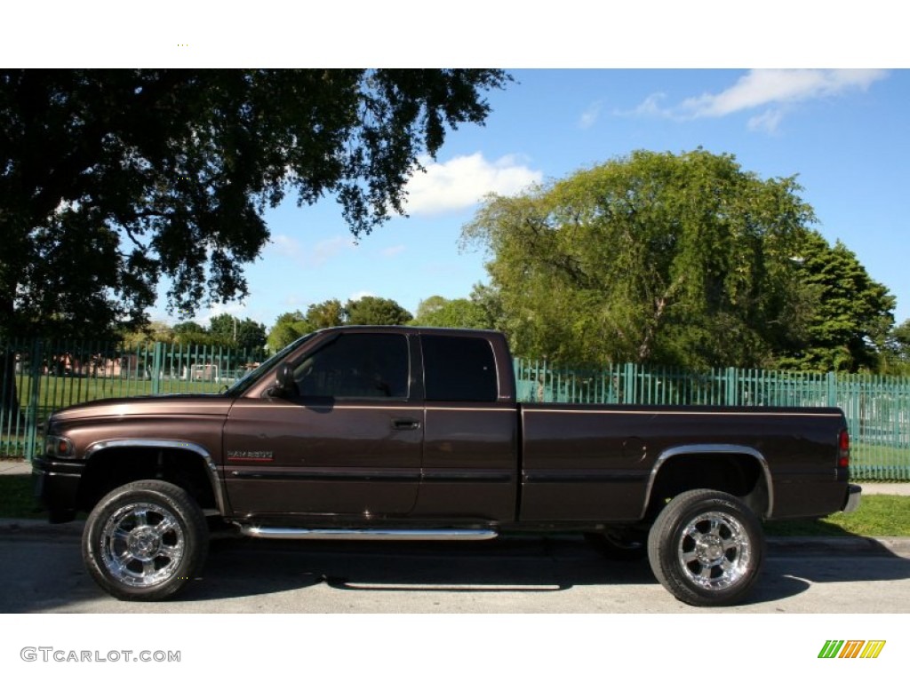 Dark Chestnut Pearl 1998 Dodge Ram 2500 Laramie Extended Cab 4x4 Exterior Photo #57000477