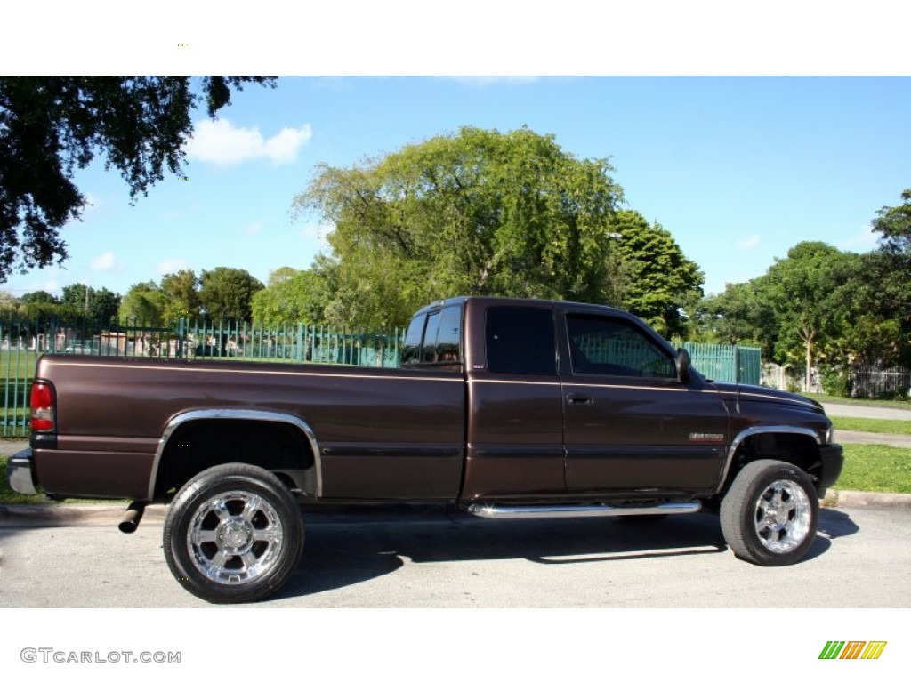 1998 Ram 2500 Laramie Extended Cab 4x4 - Dark Chestnut Pearl / Tan photo #13