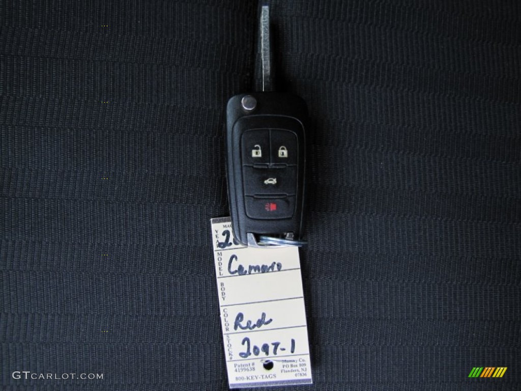 2011 Chevrolet Camaro LS Coupe Keys Photos